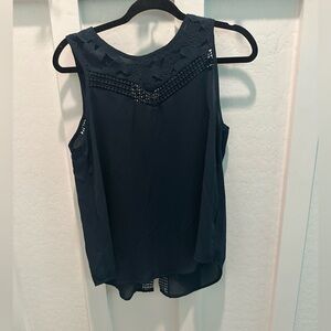 2 for $25
Dex forest green Sheer Sleeveless Blouse‎